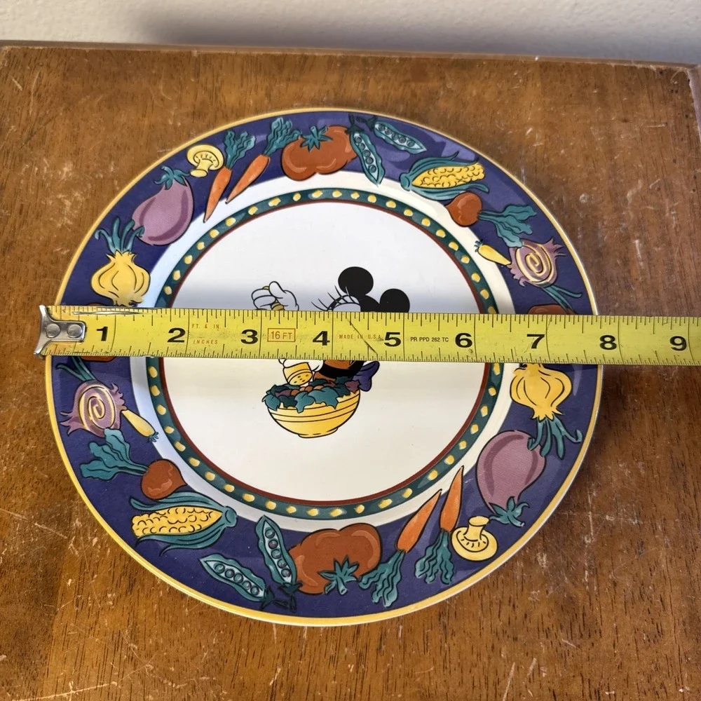 Disney Minnie Mickey Vegetable Veggie Trim Stoneware Salad Plate 8